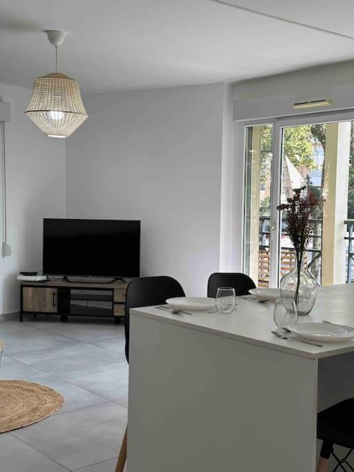 Charmant T3 Moderne Climatise Villeurbanne Exterior photo