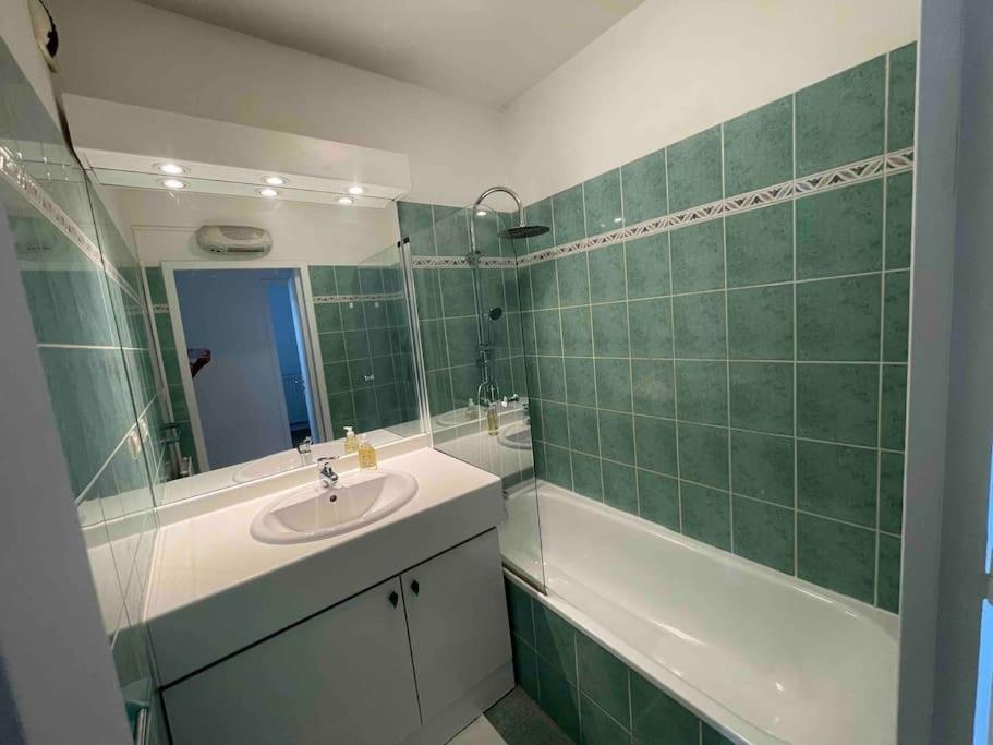 Charmant T3 Moderne Climatise Villeurbanne Exterior photo